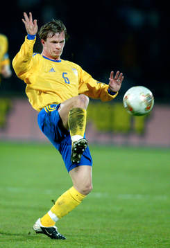 Tobias Linderoth,  Sverige