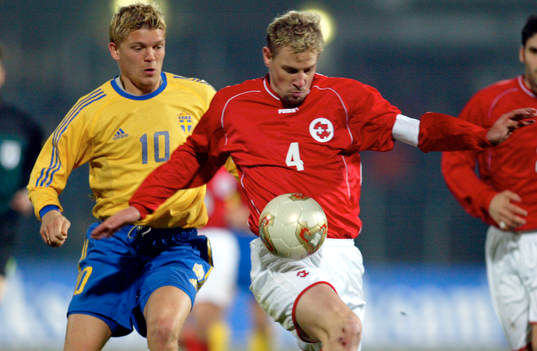 Marcus Allbäck, Sverige och Stéphane Henchoz