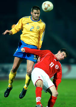 Olof Mellberg, Sverige och Alexander Frei