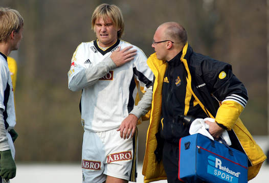 Andreas Andersson, AIK slog axeln ur led