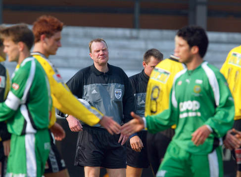 Domare. Mjällby - Hammarby