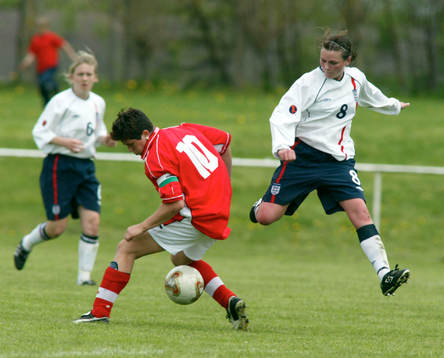 Kelly McDougall, England och Isabella Osterwalder, Schweiz