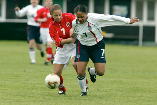 Selina Zumbühl, Schweiz och Alex Scott, England