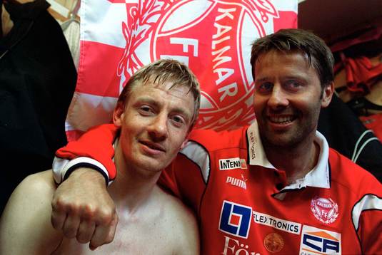 Patrik Rosengren och målskytten Dennis Karlsson, Kalmar