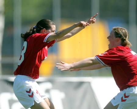 Ditte Larsen, Danmark jublar, jubel
