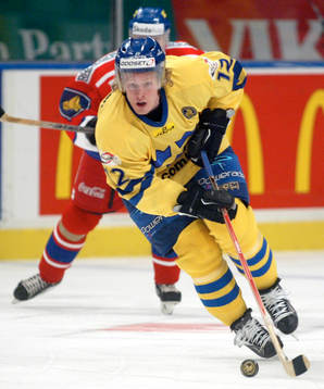 Mika Hannula, Sverige