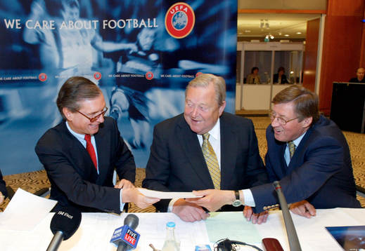 Kontraktskrivning UEFA Intertoto Cup, Friedrich Stickler,