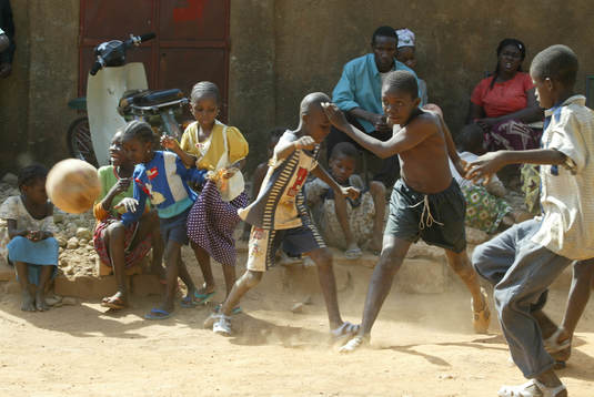 Afrikanska mästerskapen i fotboll i Mali. På Malis gator