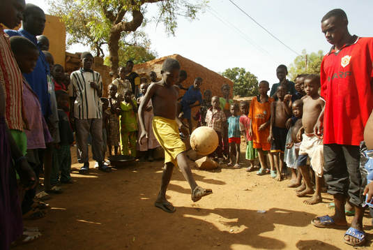 Afrikanska mästerskapen i fotboll i Mali. På Malis gator