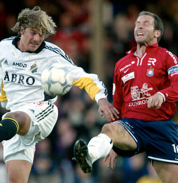 Daniel Tjernström, AIK i en duell med Magnus Källander,