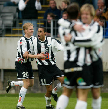 Daniel Nannskog, Landskrona gratuleras av Matthias Eklund