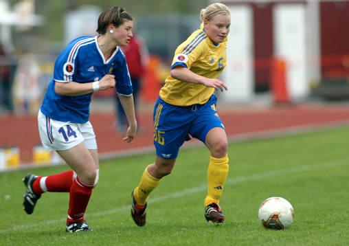 Camille Abily, Frankrike och Sara Lindén, Sverige