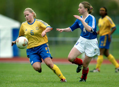 Sara Lindén, Sverige och Sarah Bouaddi, Frankrike
