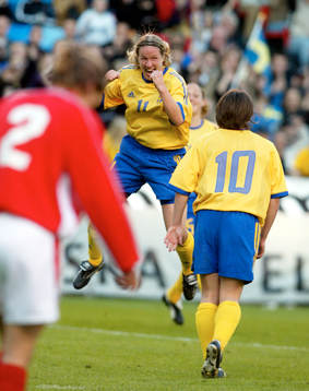 Tvåmålsskyttarna Victoria Svensson och Hanna Ljungberg,