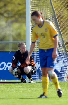Hedvig Lindahl och Nera Smajic, Sverige deppar