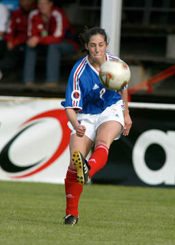 Anne Laure Casseleux, Frankrike