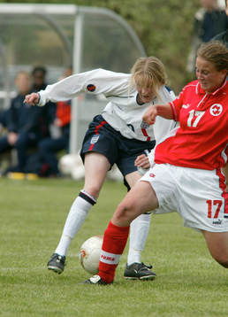 Ellen Maggs, England och Stephanie Stotz, Schweiz