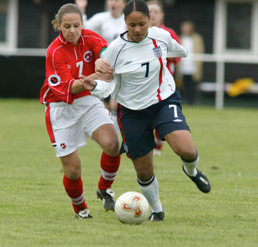 Selina Zumbühl, Schweiz och Alex Scott, England