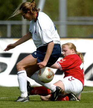 Fotboll F19 EM, Danmark - Norge