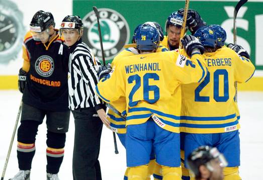 Ronnie Sundin, Sverige gratuleras  och Leonard Soccio,
