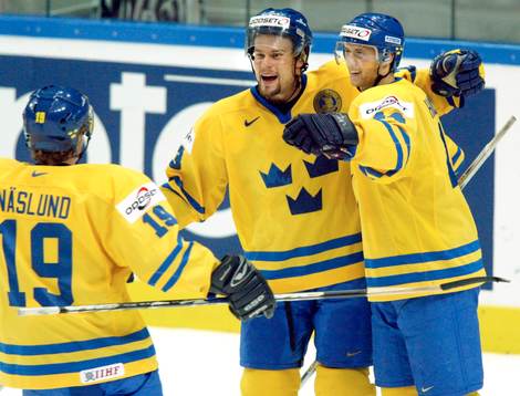 Markus Näslund, Ronnie Sundin och Kristian Huselius,