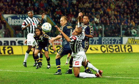 Parma - Juventus: Trezeguet