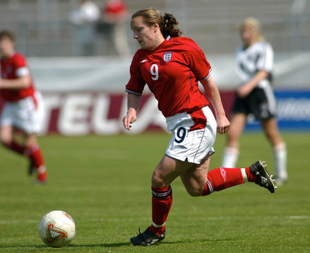 EM, F19, Tyskland - England: Katy Ward, England