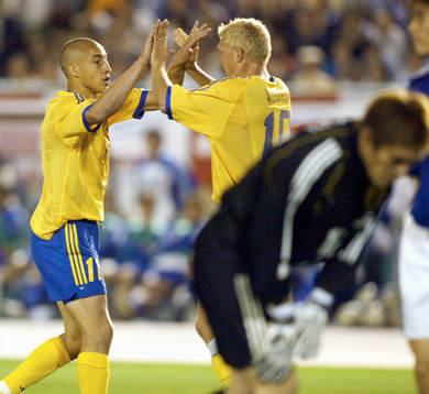 Marcus Allbäck, Sverige gratuleras