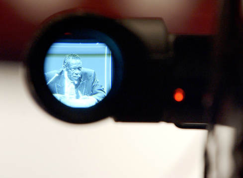 Issa Hayatou, Kamerun