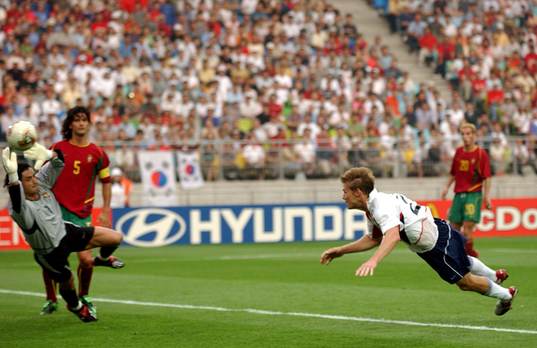 Brian McBride, USA gör 3-0