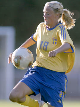 Josefine Öqvist, Sverige