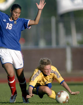 Josefine Öqvist, Sverige och Hoda Lattaf, Frankrike
