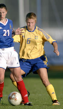 Amelie Rybeck, Sverige och Marie Kubiak, Frankrike
