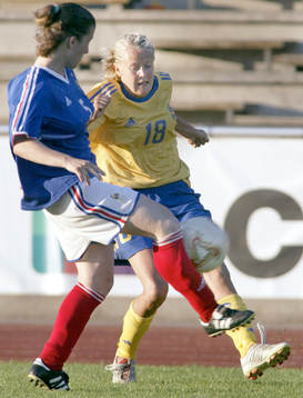 Josefine Öqvist, Sverige och Gaelle Maugeais, Frankrike