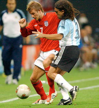 David Beckham, England och Juan Pablo Sorin, Argentina