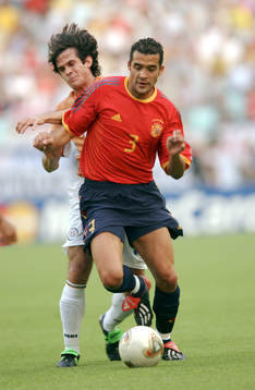 Juanfran, Spanien och Diego Gavilan, Paraguay