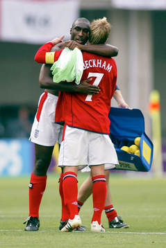 Sol Campbell och David Beckham, England