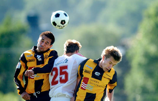 Joakim Söndergaard, Häcken och Joel Riddez, Assyriska