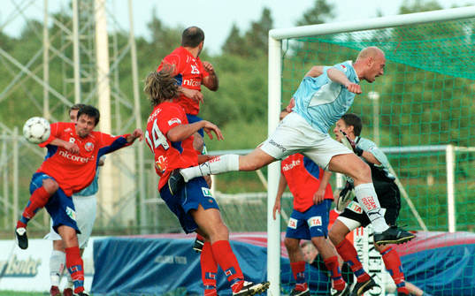 Peter Sörensen, Malmö flyger förbi Conny Rosén,