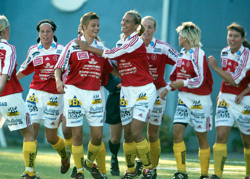 Therese Bjurenlind, Kopparberg/Landvetter klappas om. Jubel