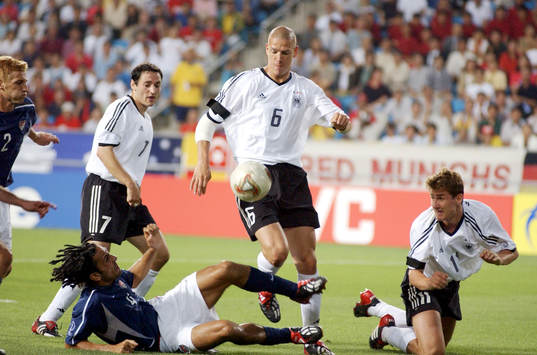 Pablo Mastroeni, USA och Christian Ziege, Tyskland