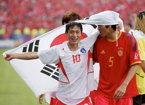 Young Pyo Lee och  Ki Hyeon Seol, Korea