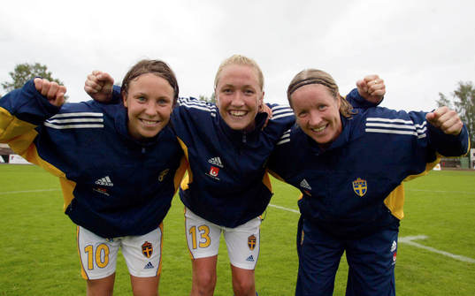 Målskyttarna Hanna Ljungberg, Anna-Maria Eriksson och