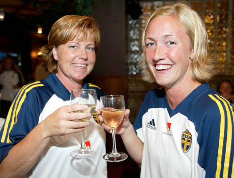 Tvåmålsskytten Anna-Maria-Eriksson och förbundskapten