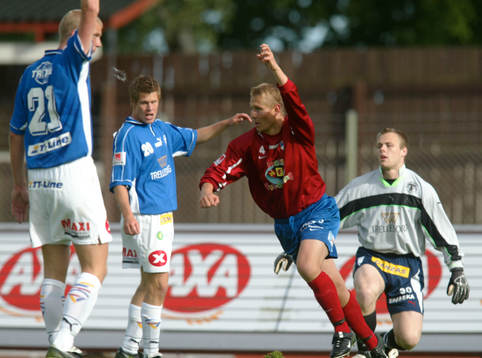 Östers Johan Mattsson jublar