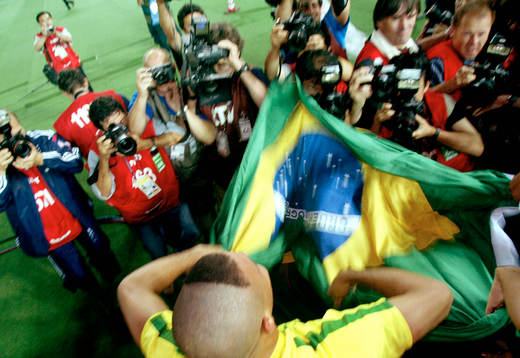 Ronaldo, Brasilien,  med flaggan