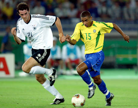 Christoph Metzelder, Tyskland och Kleberson, Brasilien