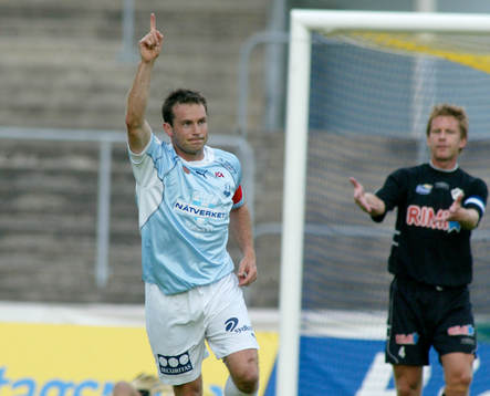 Hans Mattisson har gjort mål, Tommy Jönsson beklagar