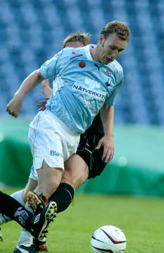Niklas Skoog, Malmö FF, stoppas effektivt