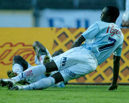 Peter och Josef Elanga, Malmö FF, gör sin speciella